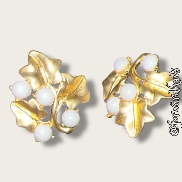 Vintage Gold-Tone Leaf and White Accented Stud Earrings - Picture 4 of 11